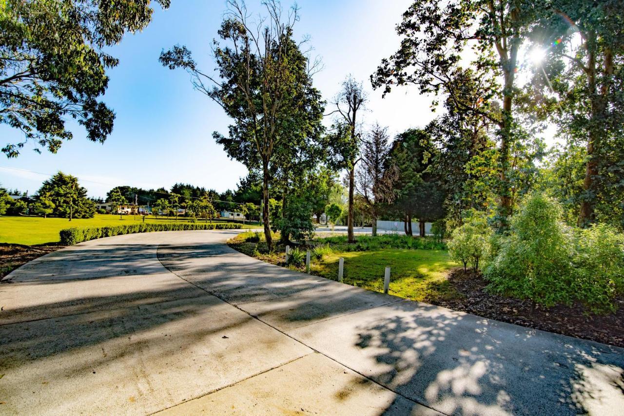 Beach Road Holiday Park Otatara Dış mekan fotoğraf