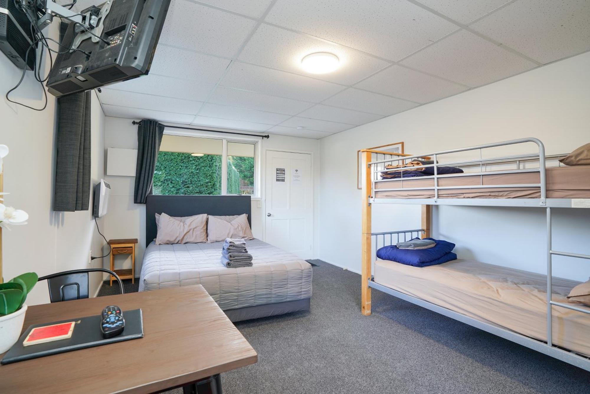 Beach Road Holiday Park Otatara Dış mekan fotoğraf